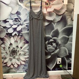 Max studio maxi dress
